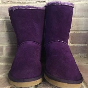 Purple short bailey bow Uggs